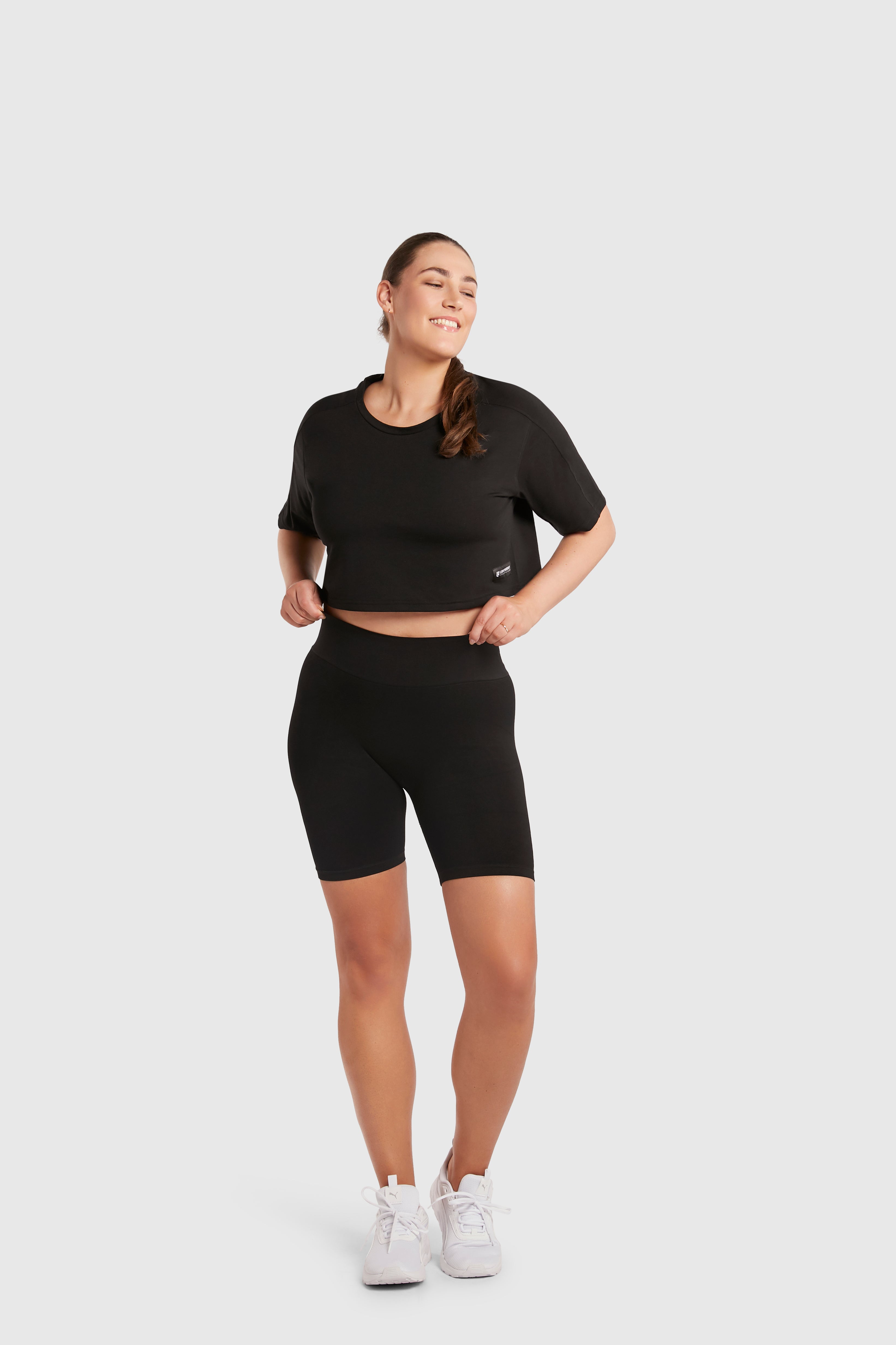 Women&#39;s Relaxed Crop Top - Black