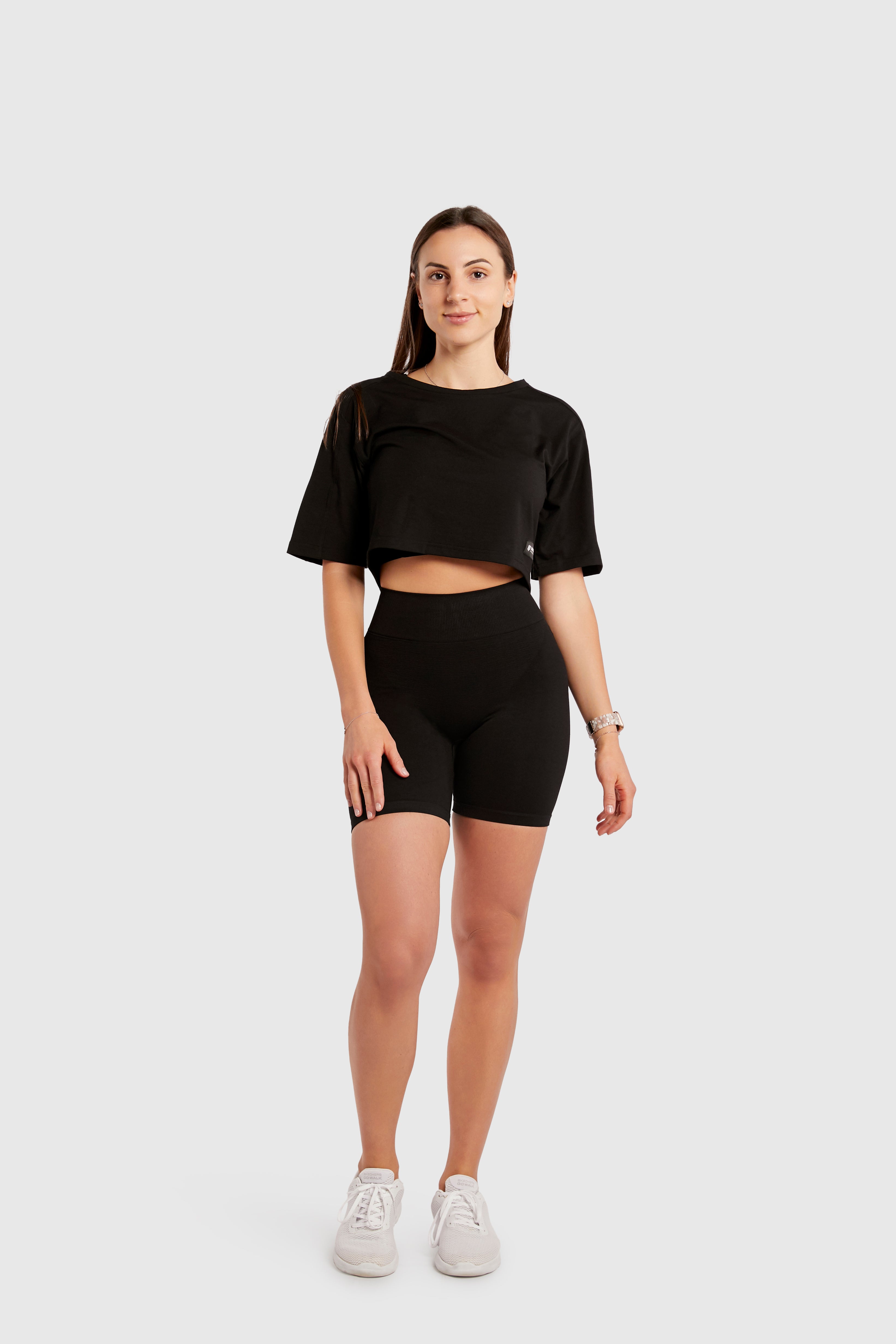 Women&#39;s Relaxed Crop Top - Black